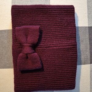 NWT Kate SPADE Burgundy Knit Neck WARMER With Bow Retail $48. Perfect Gift!